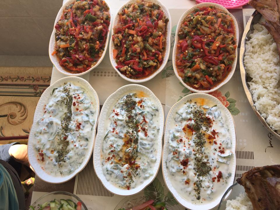 Toplu yemek sunum tabakları